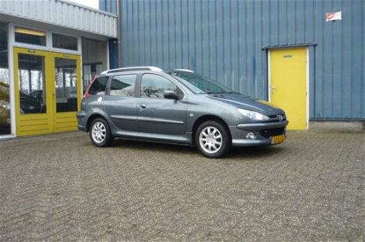 Peugeot 206 SW - 1.4i Air-line 3, Airco, Nieuwe APK - 1