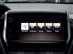 Peugeot 2008 - 1.2 110pk PureTech Active Airco, Cruise, Trekhaak, Park. sens., 16'' Lichtm. velg - 1 - Thumbnail