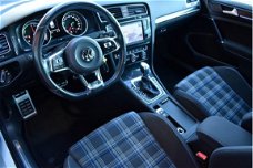 Volkswagen Golf - 1.4 TSI GTE Navigatie/Camera/Led Marge