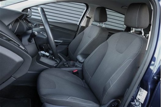 Ford Focus - 1.0 EcoBoost Titanium Voorruit verwarming Climate Control Trekhaak Navigatie - 1