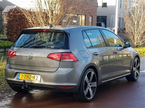 Volkswagen Golf - 1.6 TDI Comf. 5 drs / Airco / Navi / PDC - 1