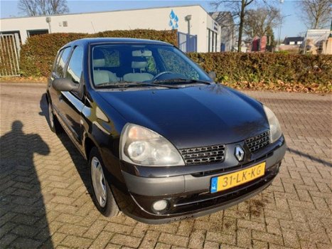 Renault Clio - 1.2 5drs, 68dkm E 500 Sloop Premie Zondag Open - 1