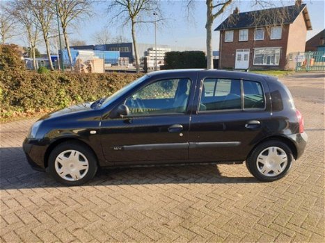 Renault Clio - 1.2 5drs, 68dkm E 500 Sloop Premie Zondag Open - 1