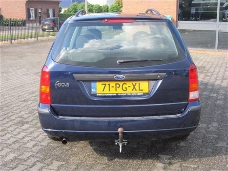 Ford Focus Wagon - 1.6-16V Ambiente AIRCO, nwe banden, volle tank APK - 1
