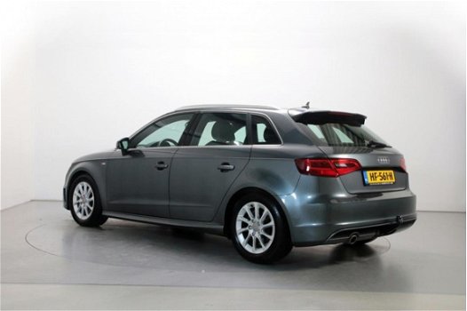 Audi A3 Sportback - 1.6 TDI Ambition Sport Edition S-Line Xenon-LED Half-Leder Navigatie ParkAssist - 1