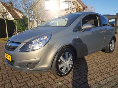 Opel Corsa - 1.2-16V Color Edition ZEER MOOIE UITVOERING. BJ 2010, AIRCO - 1