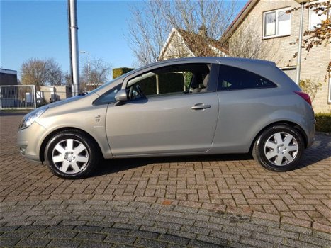 Opel Corsa - 1.2-16V Color Edition ZEER MOOIE UITVOERING. BJ 2010, AIRCO - 1