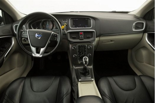 Volvo V40 - 2.0 D3 Summum 150 pk Navi - 1