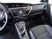 Toyota Auris - 1.8 Hybrid Executive / Stoelverwarming / Keyless Entry / Navigatie / Parkeersensoren - 1 - Thumbnail