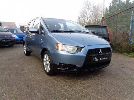 Mitsubishi Colt - 1.3 INVITE / AIRCO / CRUISE CONTROL / LM VLG / C.VERGR.AFSTANDBEDIEND / ELEK RAMEN - 1