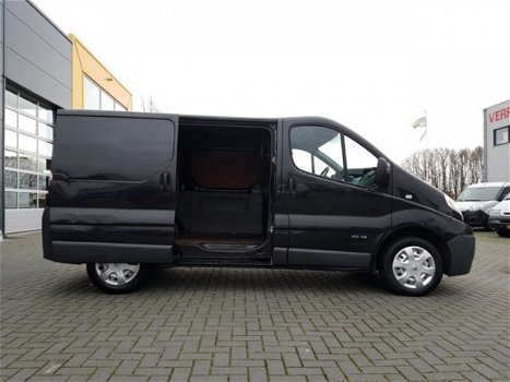 Renault Trafic - bestel 2.0 dCi T27 L1H1 3-pers 115 pk airco en met trekhaak - 1