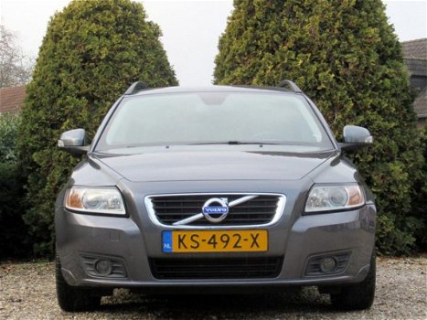 Volvo V50 - 1.6 D2 S/S Momentum / Leder / Pdc - 1