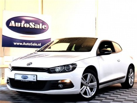 Volkswagen Scirocco - 1.4 TSI Highline NAVI XENON LEDER ZWARTEHEMEL PDC CRUISE '12 - 1