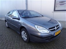 Citroën C5 - 2.0-16V Ligne Prestige incl. winterbanden. trekhaak