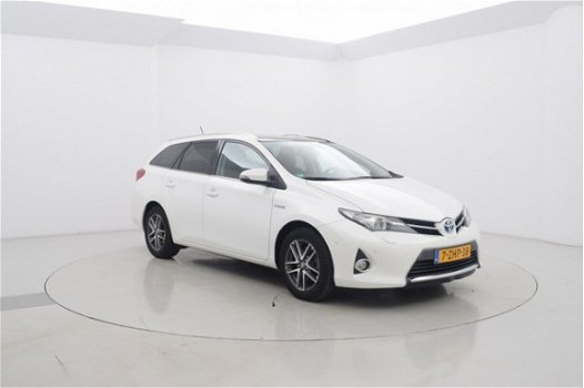 Toyota Auris - TS 1.8 Hybrid Lease Plus Navi Automaat - 1