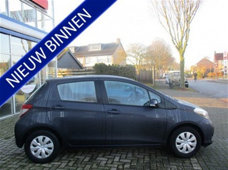 Toyota Yaris - 1.0 VVT-i Aspiration 2e eigenaar | dealer NL auto | camera | airco | APK 6 - 2021 - 1