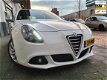 Alfa Romeo Giulietta - 2.0 JTDm Distinctive 5drs Leer Navi 6Bak Nw Apk - 1 - Thumbnail