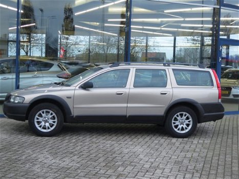 Volvo XC70 - 2.5 T AUT. | YOUNGTIMER | LEDER | TREKHAAK | CRUISE - 1