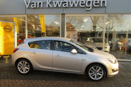 Opel Astra - 1.4 TURBO SPORT NAVI / ECC / BLUET. 18