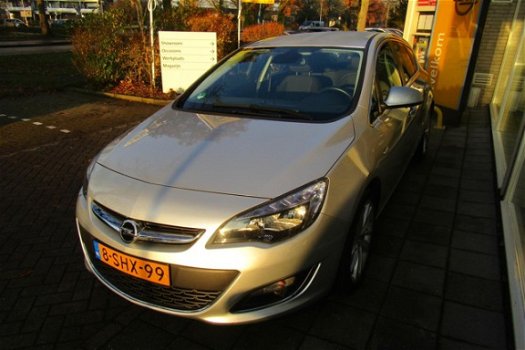 Opel Astra - 1.4 TURBO SPORT NAVI / ECC / BLUET. 18