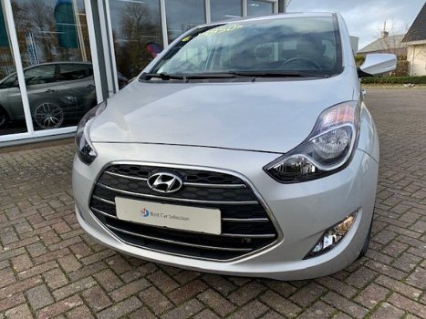 Hyundai ix20 - 1.4i Yes Gold NAVI, CAMERA, ECC, CRUISE, STUUR/STOELVERW - 1