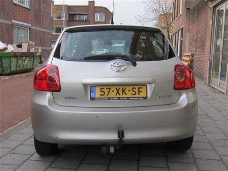 Toyota Auris - 1.6-16V Luna Business Navigatie, All Season banden, Trekhaak - 1