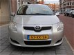 Toyota Auris - 1.6-16V Luna Business Navigatie, All Season banden, Trekhaak - 1 - Thumbnail