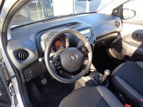 Toyota Aygo - 1.0 VVT-i 72pk 5D x-fun - 1