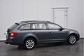 Skoda Octavia Combi - 1.2 TSI 105 pk Greentech Ambition Businessline Navigatie Climatronic Trekhaak - 1 - Thumbnail