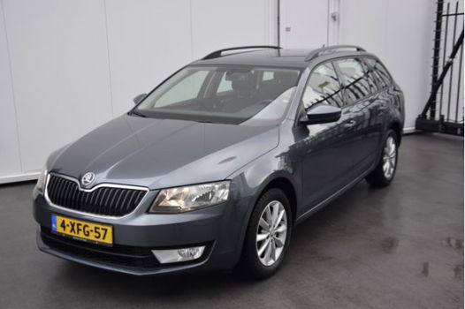 Skoda Octavia Combi - 1.2 TSI 105 pk Greentech Ambition Businessline Navigatie Climatronic Trekhaak - 1