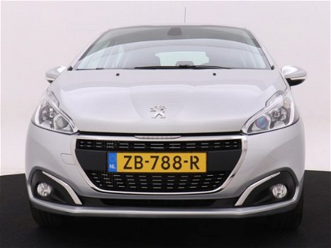 Peugeot 208 - 1.2T 110pk Allure | navigatie | climate controle | lichtmetaal | NEFKENS DEAL | - 1