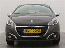 Peugeot 208 - 1.2 82pk Signature | Navigatie | Parkeersensoren | Airco |
