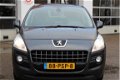 Peugeot 3008 - 1.6 | ST | AUTOMAAT | NAVI | PANODAK | TREKHAAK - 1 - Thumbnail