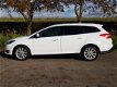 Ford Focus Wagon - 1.0 125PK AUTOMAAT - CLIMA + NAVI + LMV + PDC + WINTERPAKKET - 1 - Thumbnail