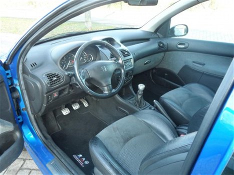 Peugeot 206 - 2.0-16V GTI - 1