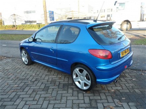 Peugeot 206 - 2.0-16V GTI - 1