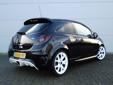 Opel Corsa - 1.6-16V Turbo OPC - 1