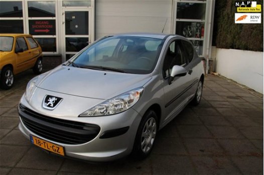 Peugeot 207 - 1.4 XR - 1