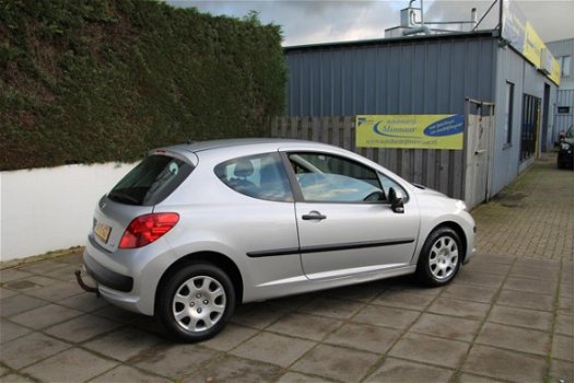 Peugeot 207 - 1.4 XR - 1