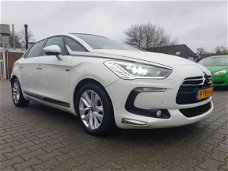 Citroën DS5 - 2.0 Hybrid4 Business Optimum AUT. *XENON+LEDER+PANO+NAVI+PDC+ECC+CRUISE