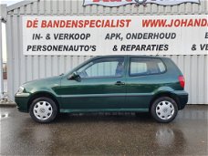 Volkswagen Polo - 1.0 37KW Basic