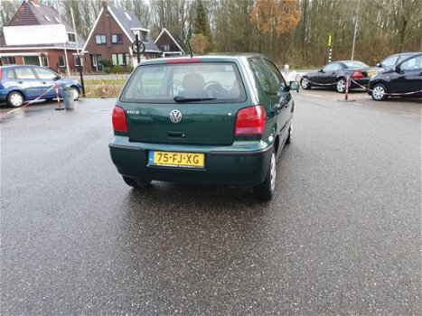 Volkswagen Polo - 1.0 37KW Basic - 1