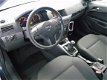 Opel Astra Wagon - 1.9 CDTi Executive Airco 6-Bak - 1 - Thumbnail
