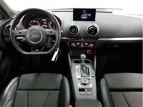 Audi A3 Sportback - 1.6 TDI Ambition Sport Edition S-Line - Panorama dak - 1