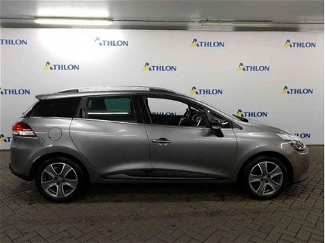 Renault Clio Estate - 1.5 dCi ECO Night&Day Navigatie - Parkeersensoren - 1