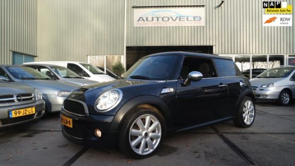 Mini Mini Cooper - 1.6 S XENON-LEDER-PANODAK-17INCH-BOEKJES AANWEZIG - 1