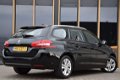 Peugeot 308 SW - 1.2 PureTech Blue Lease Parkeersensoren achter | Navi | DAB | Cc - 1 - Thumbnail