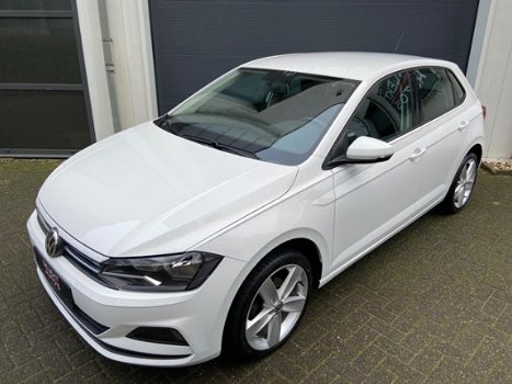 Volkswagen Polo - 1.0 MPI Comfortline Airco/Led/MF Stuur/Touch Screen/Bluetooth/17 Inch/USB/AUX/Apk - 1