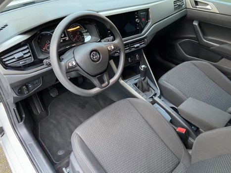 Volkswagen Polo - 1.0 MPI Comfortline Airco/Led/MF Stuur/Touch Screen/Bluetooth/17 Inch/USB/AUX/Apk - 1