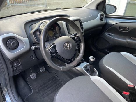 Toyota Aygo - 1.0 VVT-i x-play 1e Eigenaar/LM Velgen/Airco/Led/AUX/USB/Bluetooth/Camera/Car Play/Apk - 1
